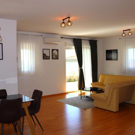 Aurora Luxury Apartment 特罗吉尔 外观 照片
