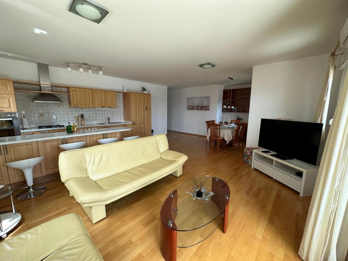 Aurora Luxury Apartment 特罗吉尔 外观 照片