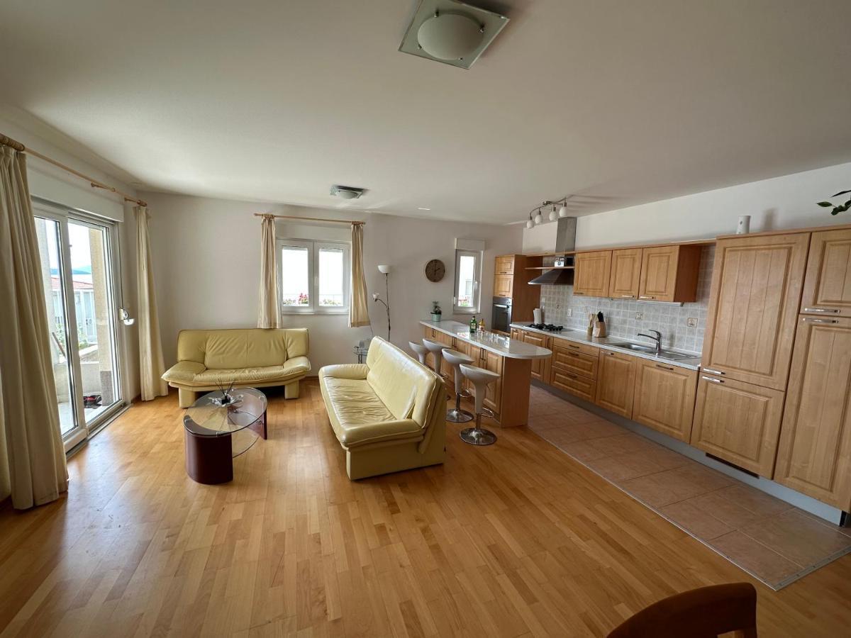 Aurora Luxury Apartment 特罗吉尔 外观 照片