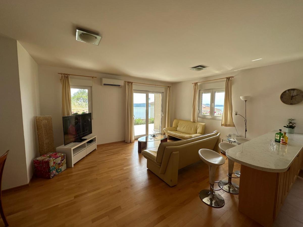 Aurora Luxury Apartment 特罗吉尔 外观 照片