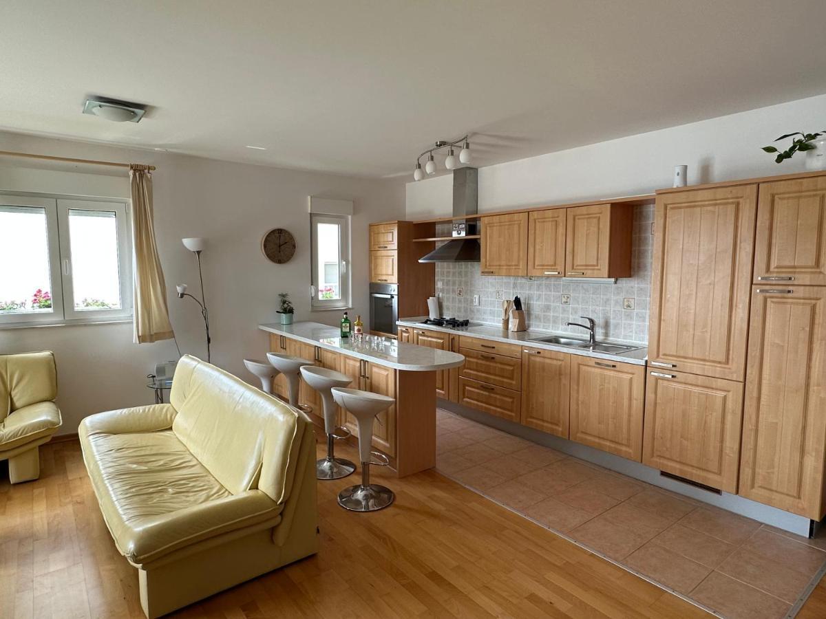 Aurora Luxury Apartment 特罗吉尔 外观 照片