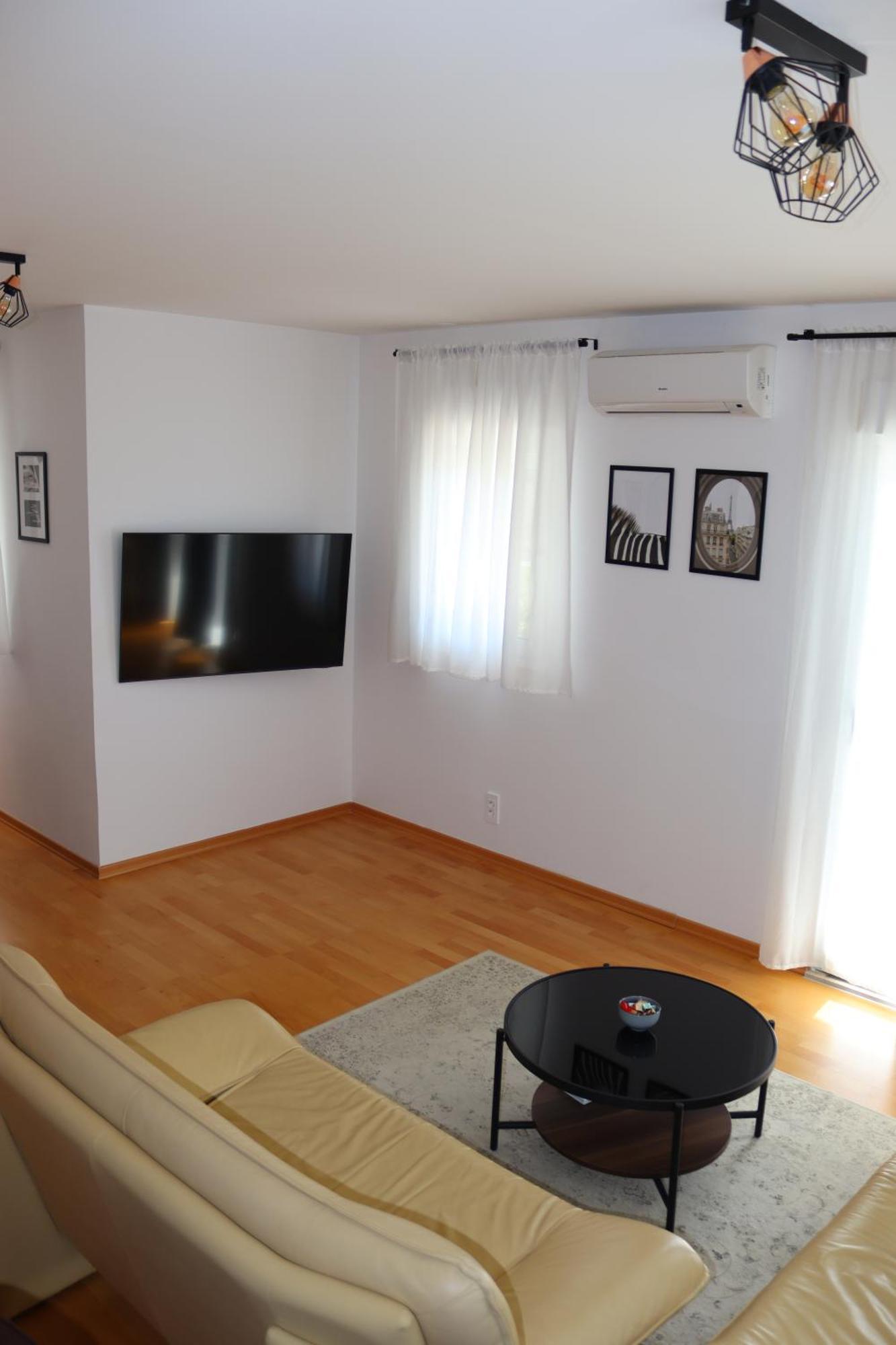 Aurora Luxury Apartment 特罗吉尔 外观 照片